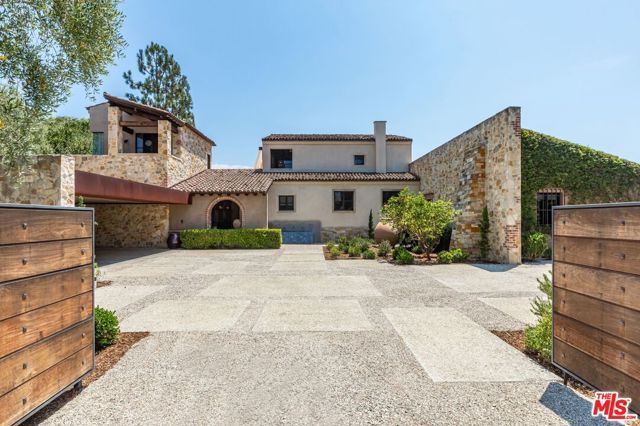 976 N Alpine Drive, Beverly Hills, CA 90210