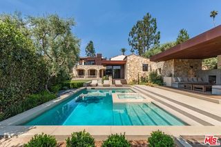 976 N Alpine Drive, Beverly Hills, CA 90210