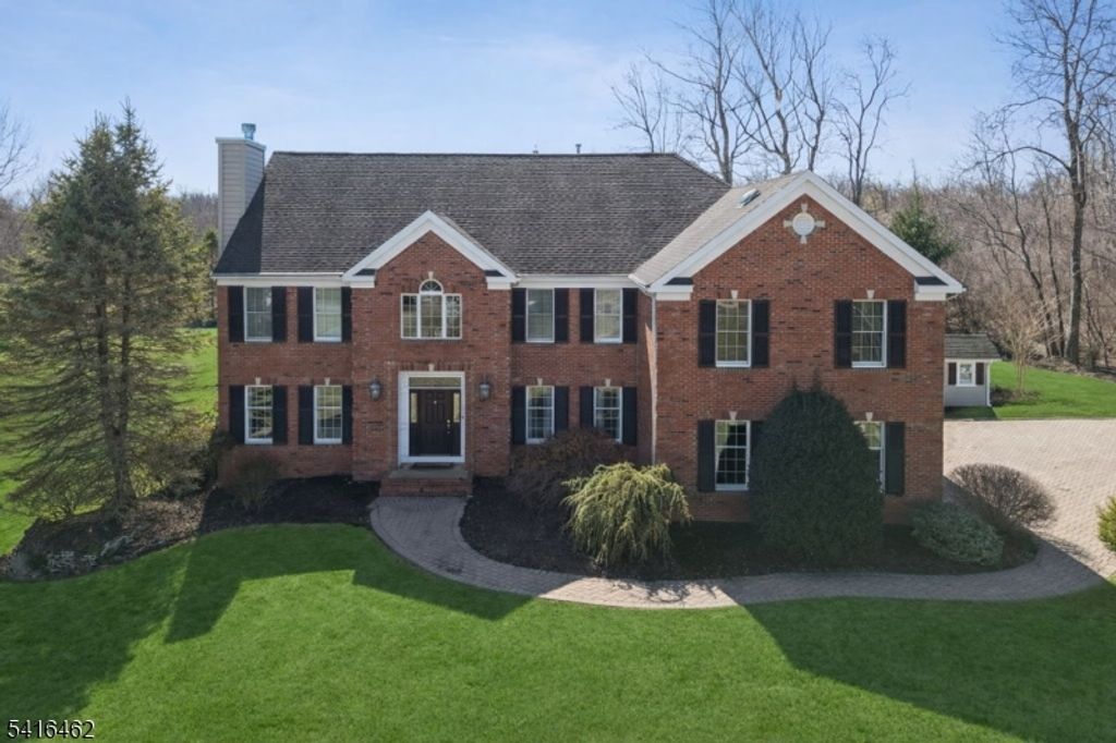 12 Quail Run, Randolph Twp., NJ 07869