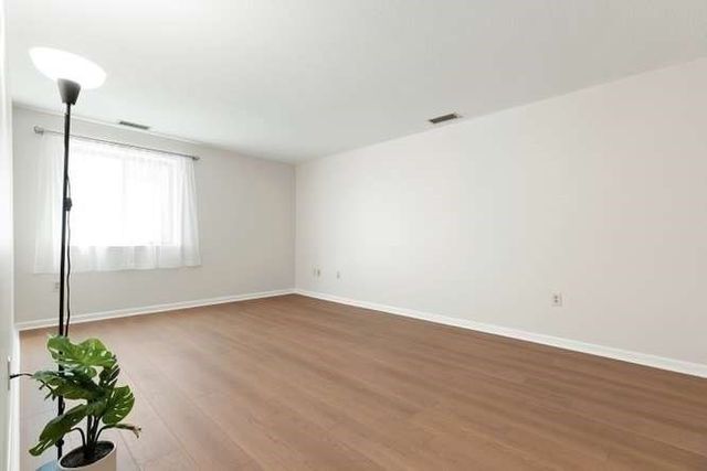 666 Main 211, Winchester, MA 01890