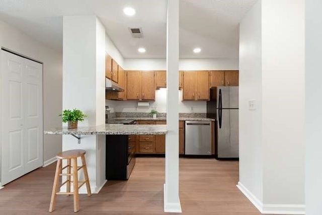 666 Main 211, Winchester, MA 01890