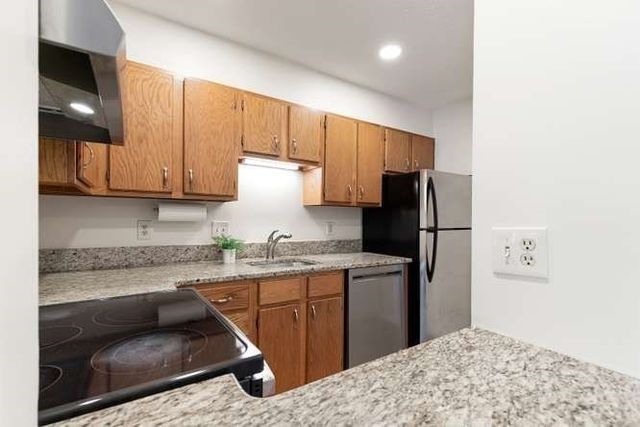 666 Main 211, Winchester, MA 01890