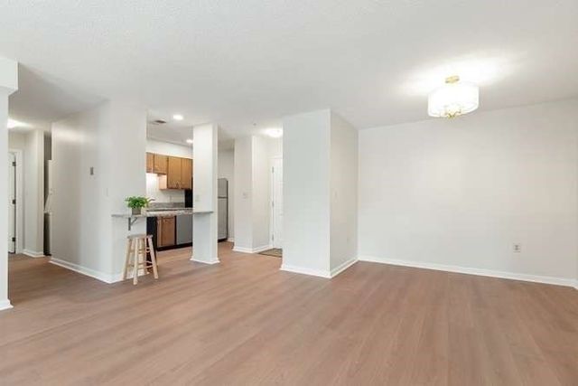 666 Main 211, Winchester, MA 01890