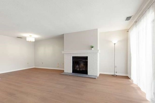 666 Main 211, Winchester, MA 01890