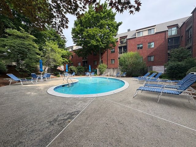 666 Main 211, Winchester, MA 01890