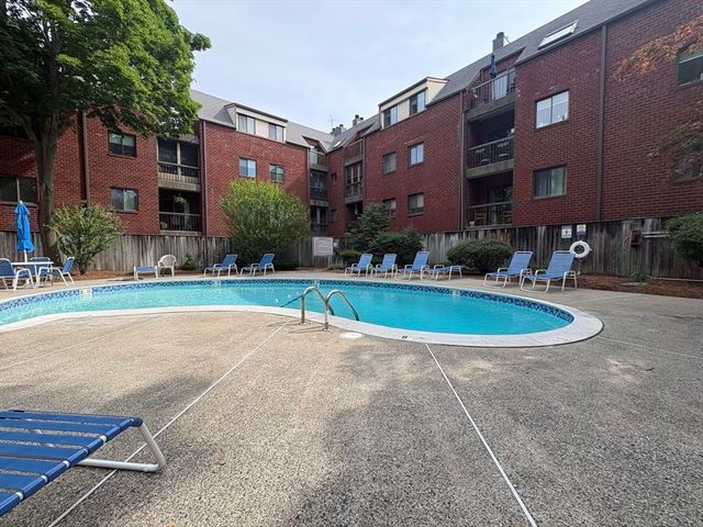 666 Main 211, Winchester, MA 01890