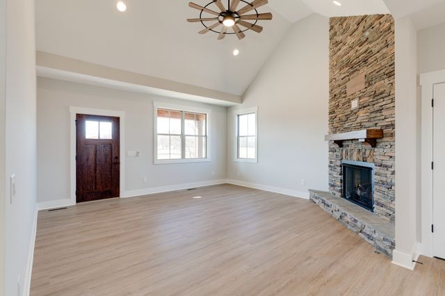 6841 Highway 41, N, Cedar Hill, TN 37032