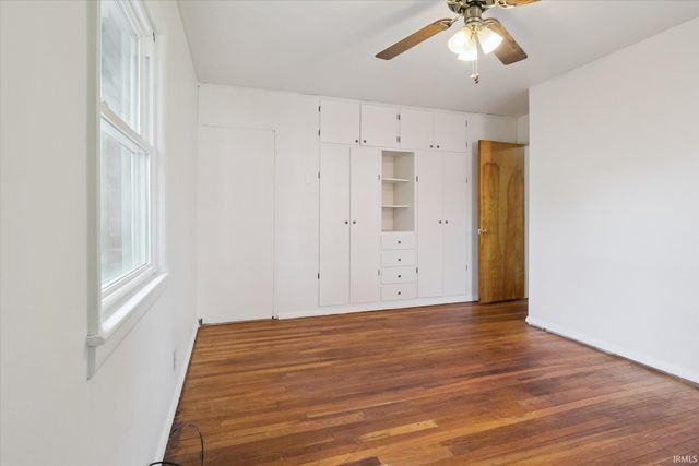 102 Downey Avenue, Mishawaka, IN 46544