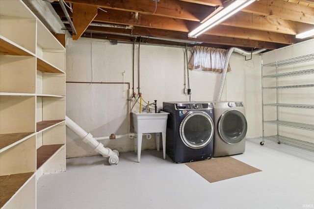 102 Downey Avenue, Mishawaka, IN 46544