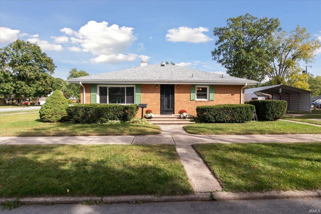 102 Downey Avenue, Mishawaka, IN 46544