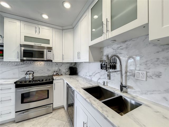 1535 SE 15th St 301, Fort Lauderdale, FL 33316