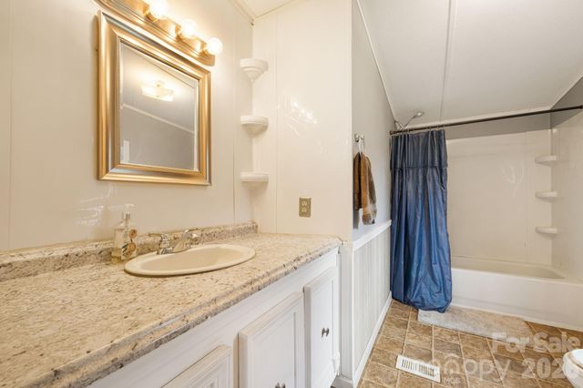 2490 Painters Gap Road, Union Mills, NC 28167