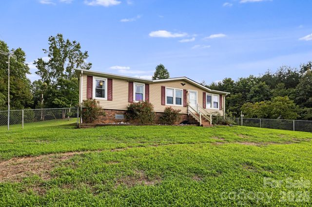 2490 Painters Gap Road, Union Mills, NC 28167