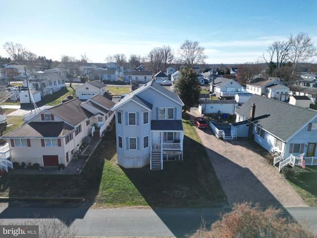 34 VIRGINIA, Earleville, MD 21919