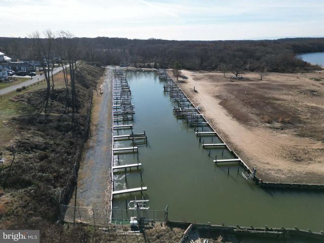 34 VIRGINIA, Earleville, MD 21919