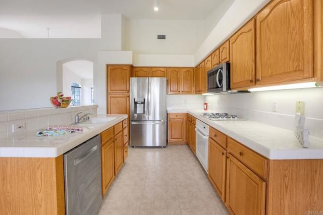 31852 Corte Montecito, Temecula, CA 92592