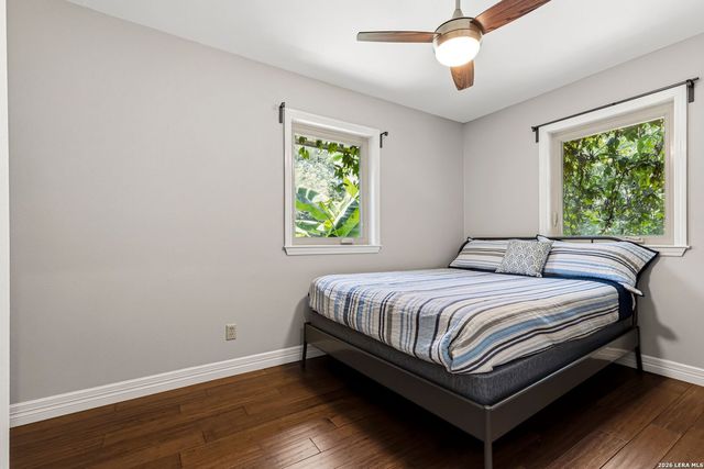 1324 Sleepy Hollow Ln, New Braunfels, TX 78130