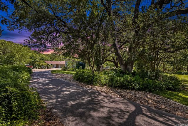 1324 Sleepy Hollow Ln, New Braunfels, TX 78130