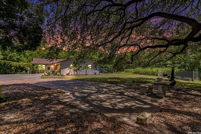 1324 Sleepy Hollow Ln, New Braunfels, TX 78130