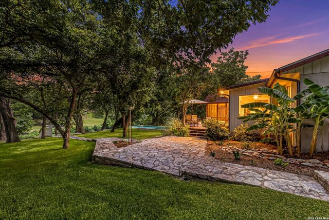 1324 Sleepy Hollow Ln, New Braunfels, TX 78130