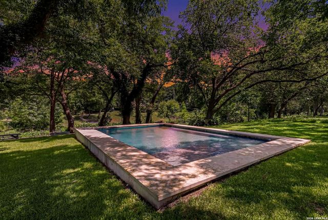 1324 Sleepy Hollow Ln, New Braunfels, TX 78130