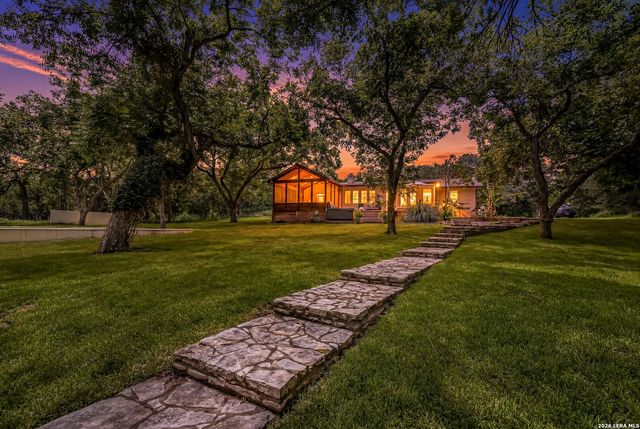 1324 Sleepy Hollow Ln, New Braunfels, TX 78130