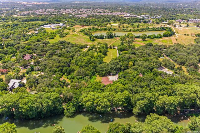 1324 Sleepy Hollow Ln, New Braunfels, TX 78130