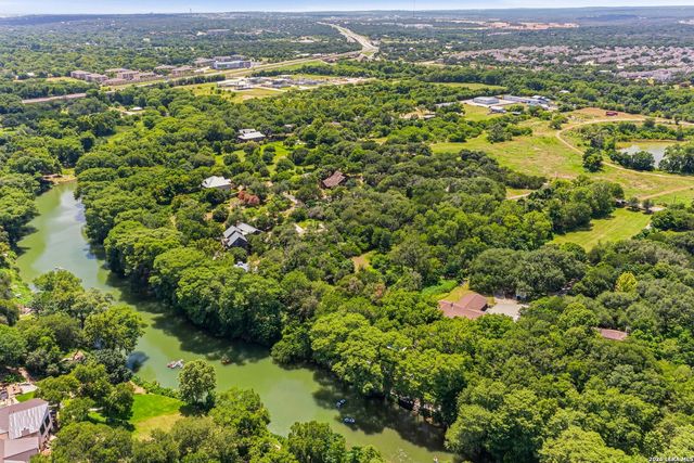 1324 Sleepy Hollow Ln, New Braunfels, TX 78130