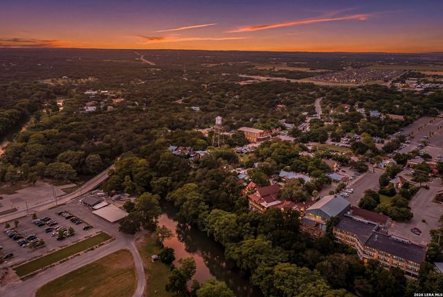 1324 Sleepy Hollow Ln, New Braunfels, TX 78130