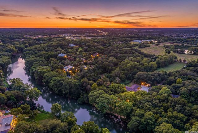 1324 Sleepy Hollow Ln, New Braunfels, TX 78130