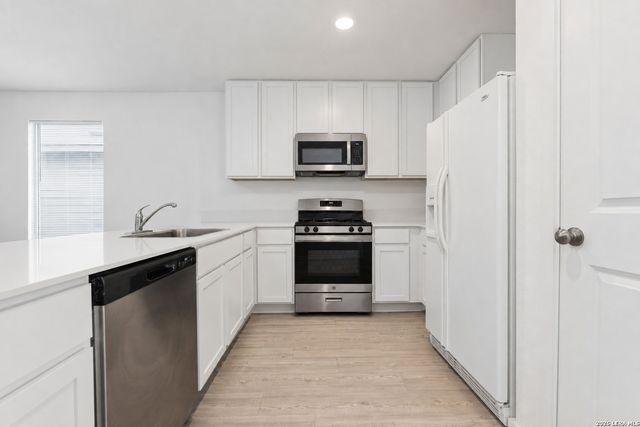 9405 Nelson Way, Seguin, TX 78155