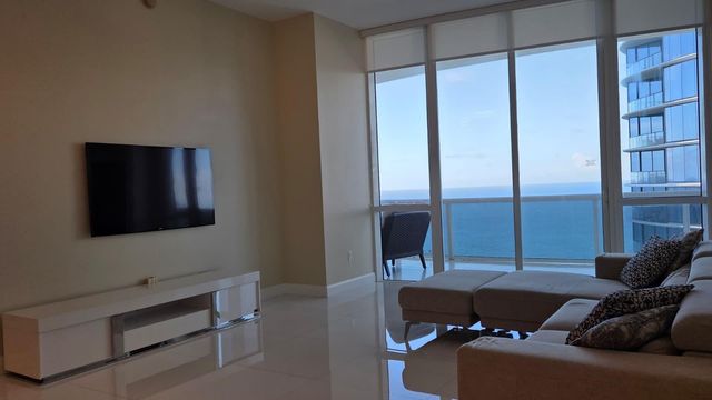 15811 COLLINS Avenue 3807, Sunny Isles Beach, FL 33160