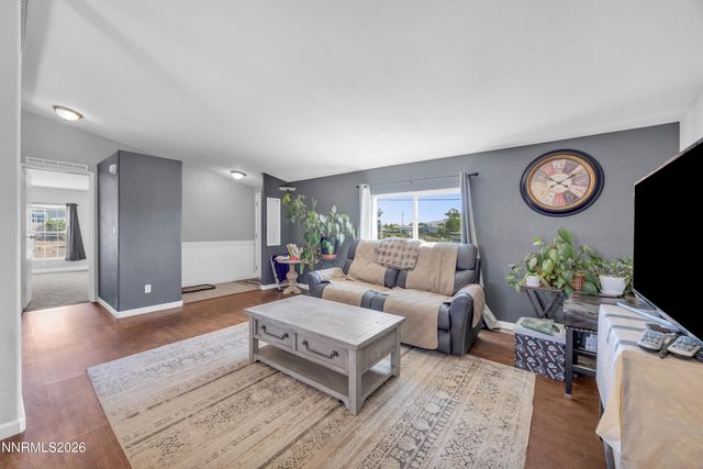 215 Britton Lane, Sun Valley, NV 89433