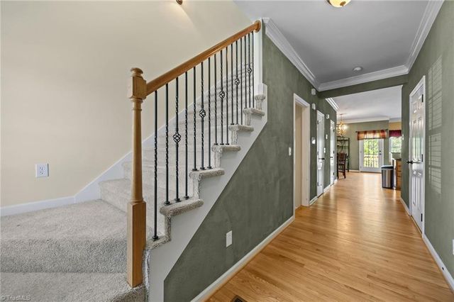 410 Beaumont Circle, Clemmons, NC 27012