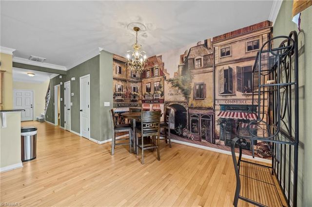 410 Beaumont Circle, Clemmons, NC 27012