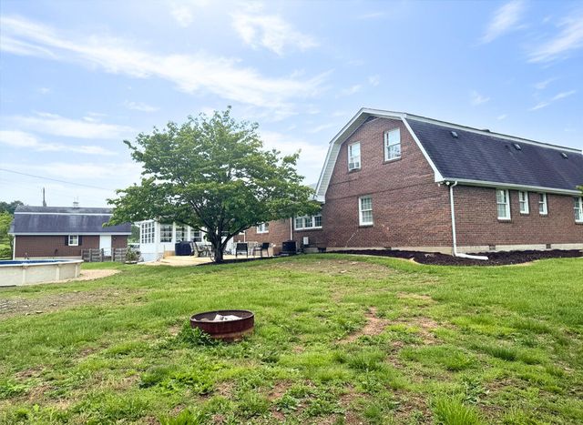362 Opossum Kingdom Road, Berea, KY 40403