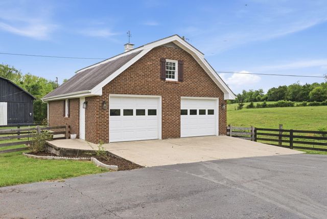 362 Opossum Kingdom Road, Berea, KY 40403
