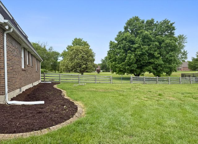 362 Opossum Kingdom Road, Berea, KY 40403