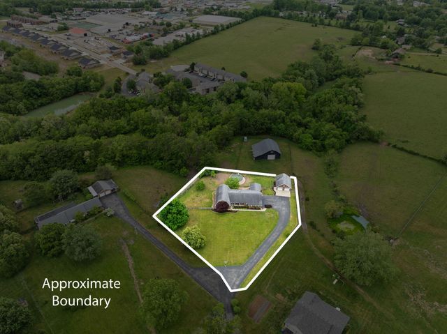 362 Opossum Kingdom Road, Berea, KY 40403