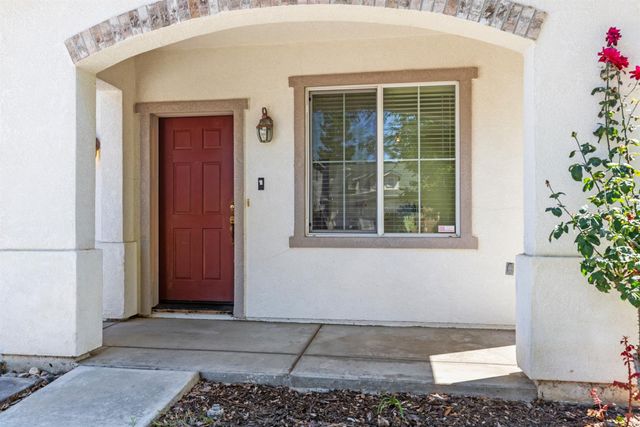 242 Greenhouse Way, Turlock, CA 95382