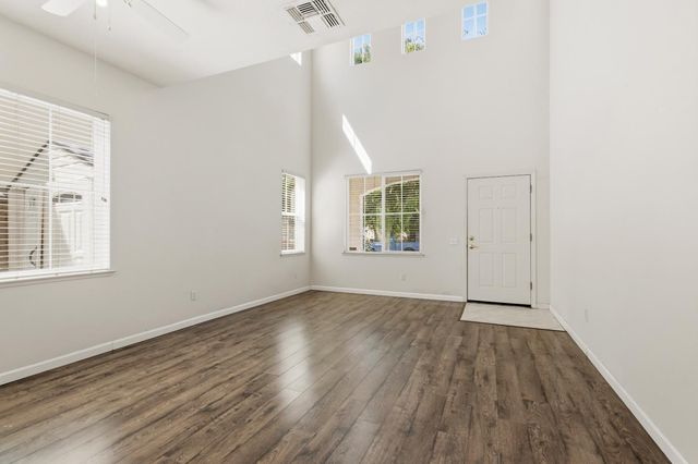 242 Greenhouse Way, Turlock, CA 95382