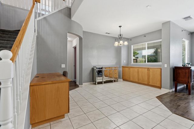 242 Greenhouse Way, Turlock, CA 95382