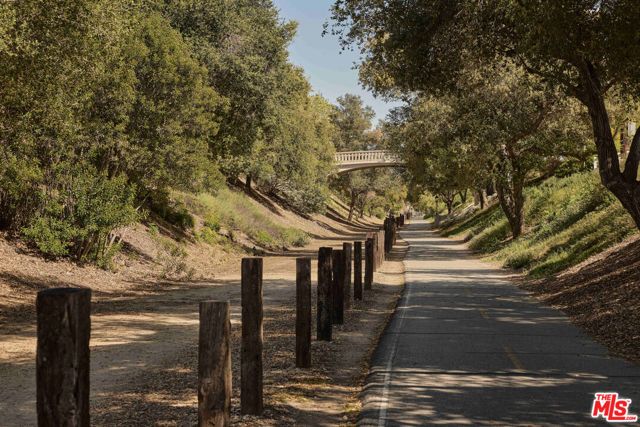 821 Miltonwood Avenue, Duarte, CA 91010