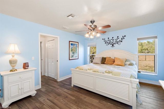 9851 Merle DR, North Fort Myers, FL 33917