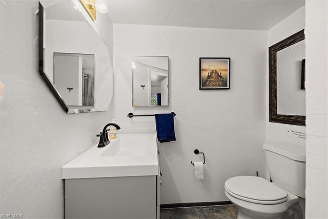 9851 Merle DR, North Fort Myers, FL 33917