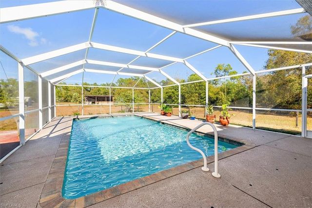 9851 Merle DR, North Fort Myers, FL 33917