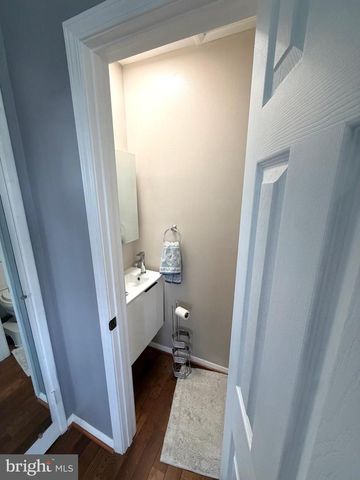 7410 DICKENSON ST, Springfield, VA 22150