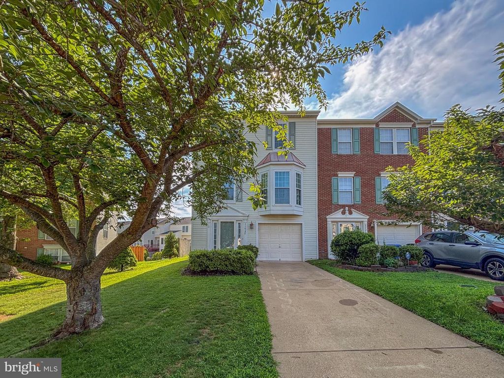 11757 BARROWS LN, Woodbridge, VA 22192