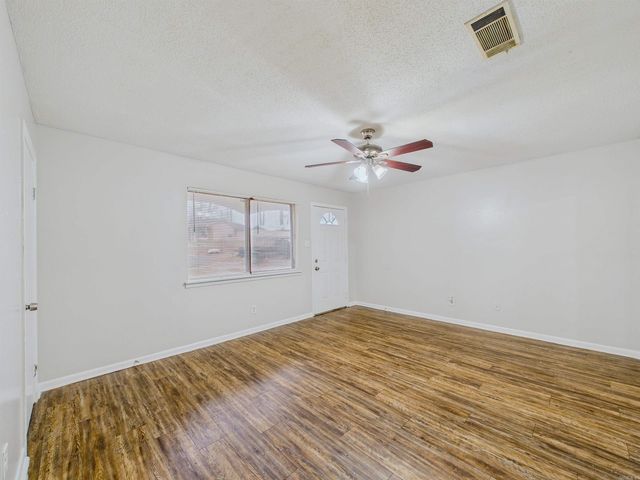 14 Linkay Court, Little Rock, AR 72209