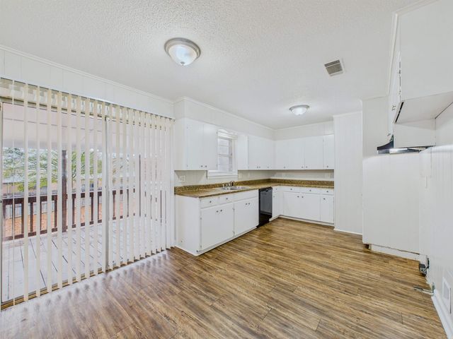 14 Linkay Court, Little Rock, AR 72209